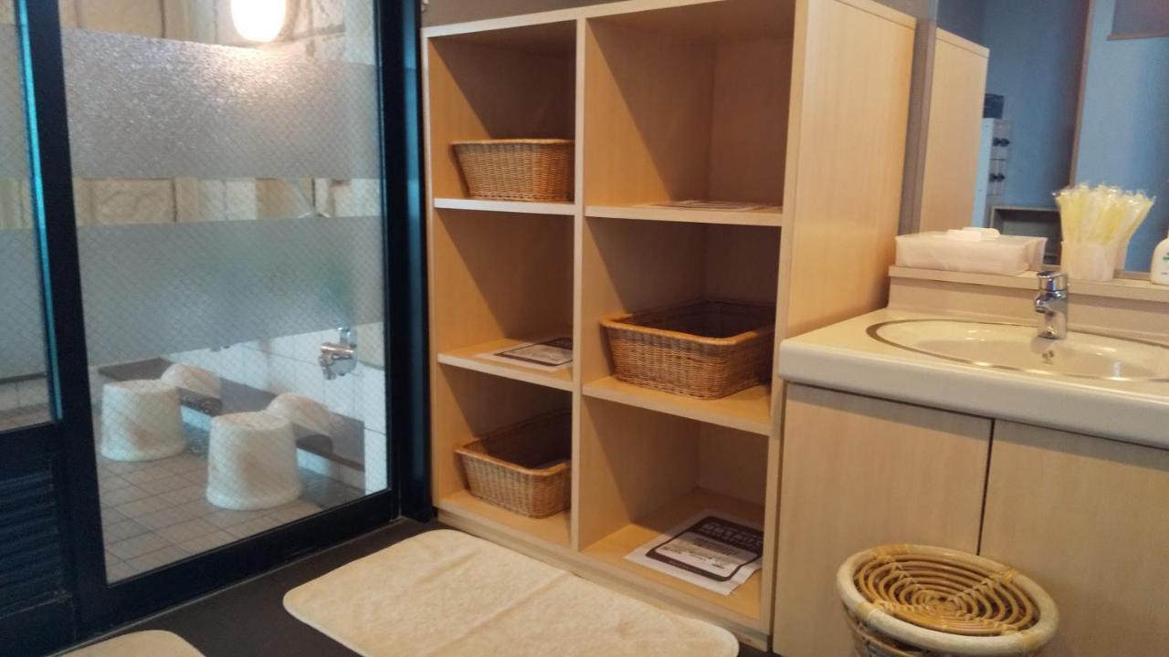 鲁特英米泽站前酒店 米泽市 外观 照片